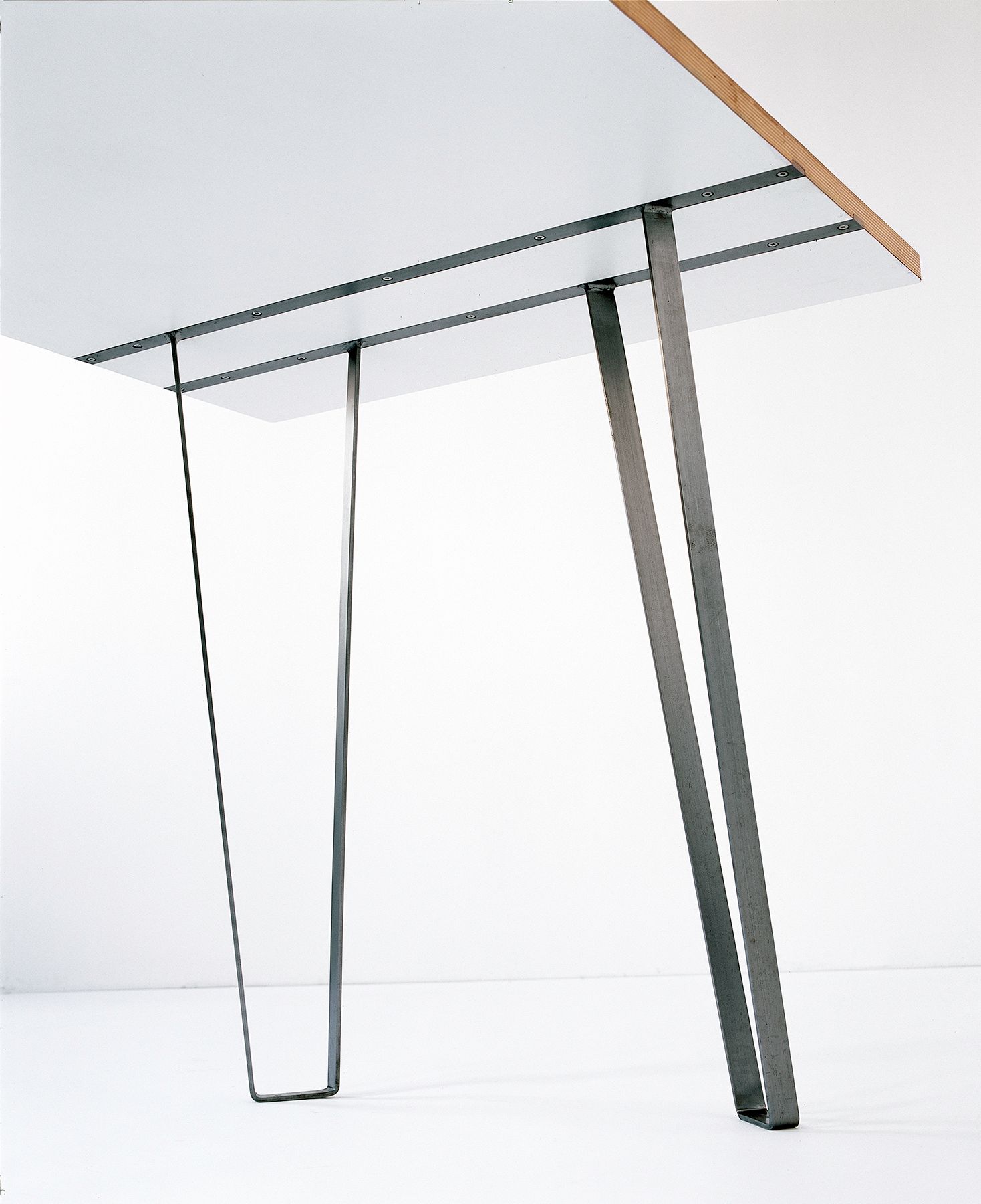 01-29-2007_11 26 PM table_A_16-17 copy.jpg