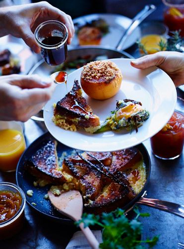 WSOK Brunch Table Overall: Dave & Lori Hoyle   Lucian Prellwitz   Willie & Rebekah Yli-Luoma   Allen Hunter   Michelle Battista   Jason French & daughers Papillon & Viola A140224 Williams Sonoma Open Kitchen 2014