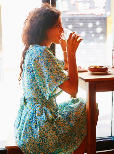 Mor Kabasi, (Singer) Having Lunch At Bar Alfalfa Off Of Alfalfa Plaza, Seville, Spain. MT 7320 Seville