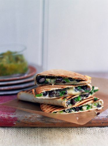 Feed Me Now Bill Granger © JOHN KERNICK NO RIGHTS GRANTED