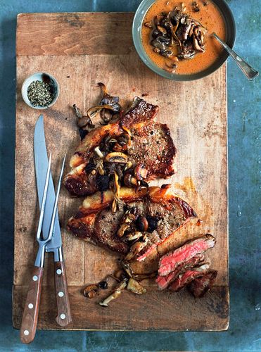 Feed Me Now Bill Granger © JOHN KERNICK NO RIGHTS GRANTED