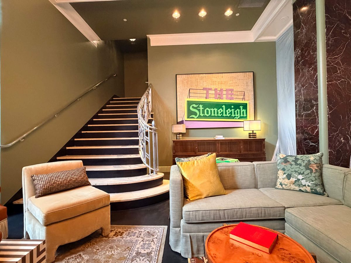 Stoneleigh-Lobby-00003.jpeg