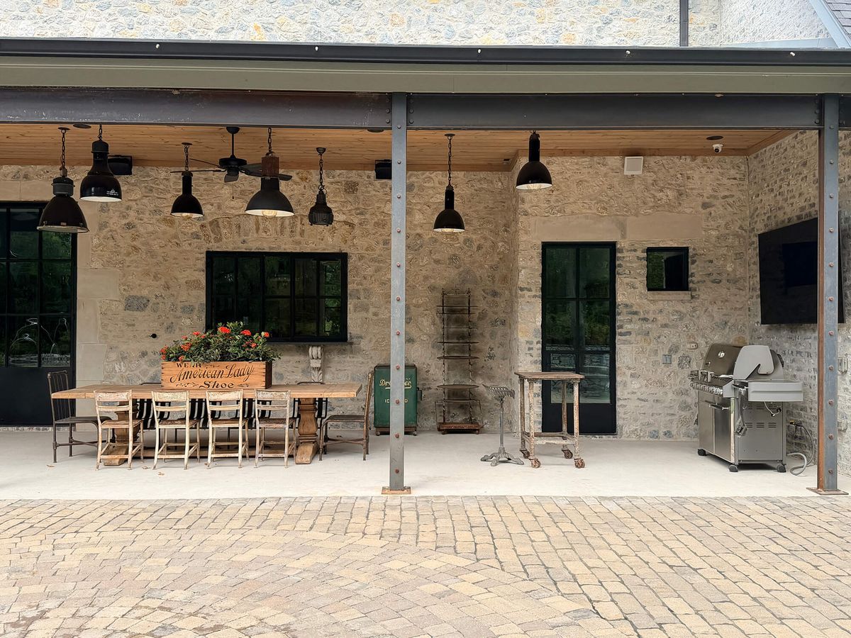 Suzy-Patio-00009.jpeg