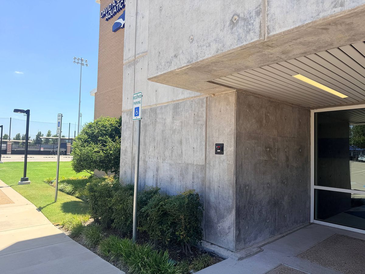 Jesuit-Pool-37.jpeg