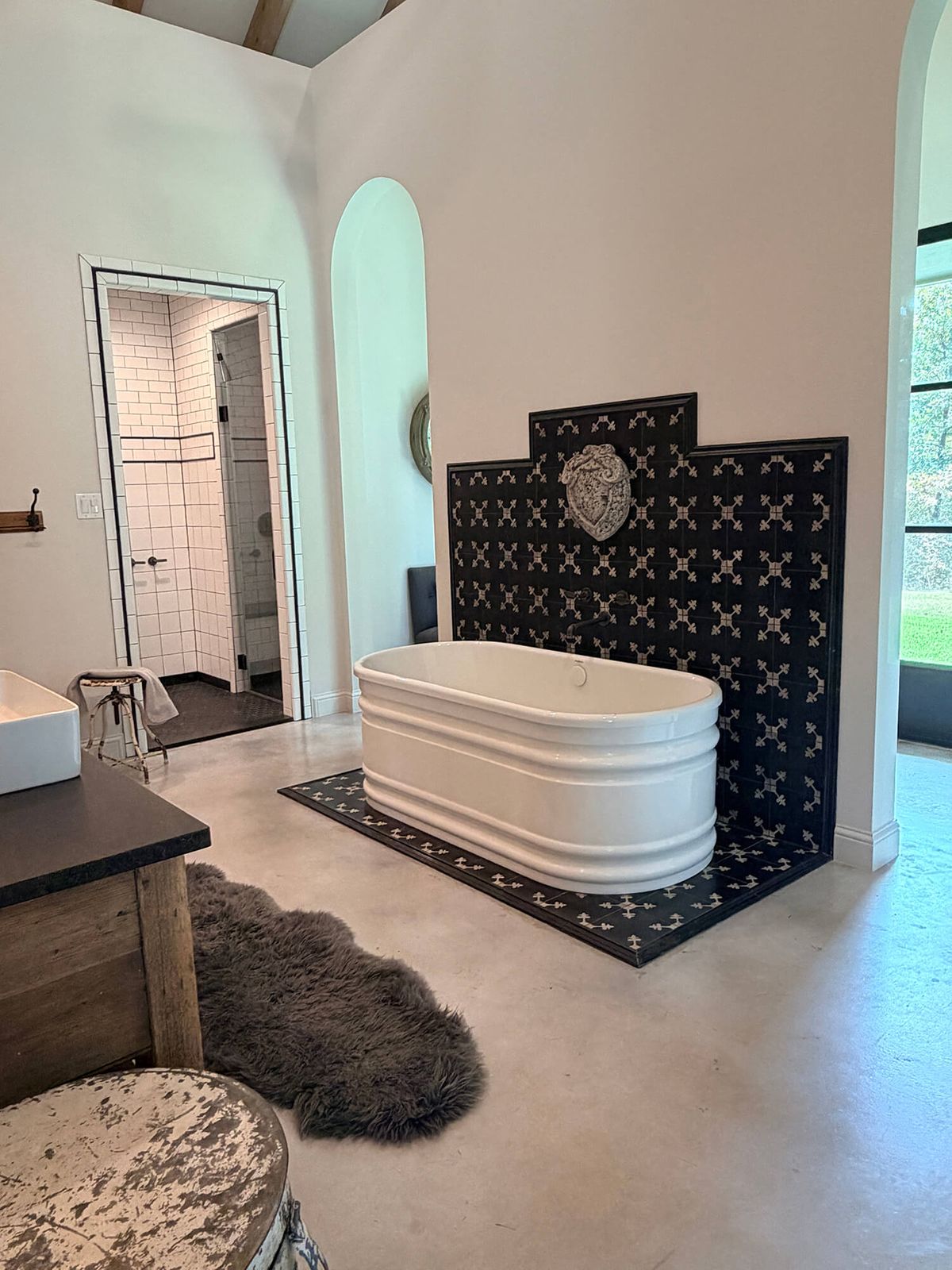 Suzy-MasterBedBath-00014.jpeg