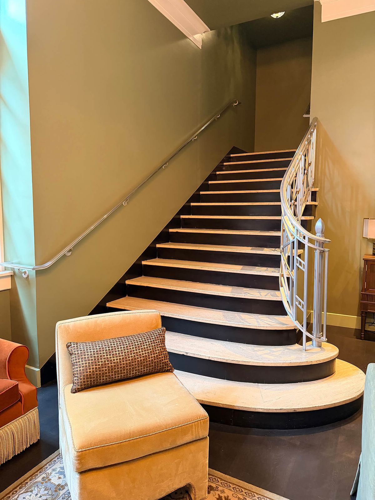 Stoneleigh-Lobby-00001.jpeg