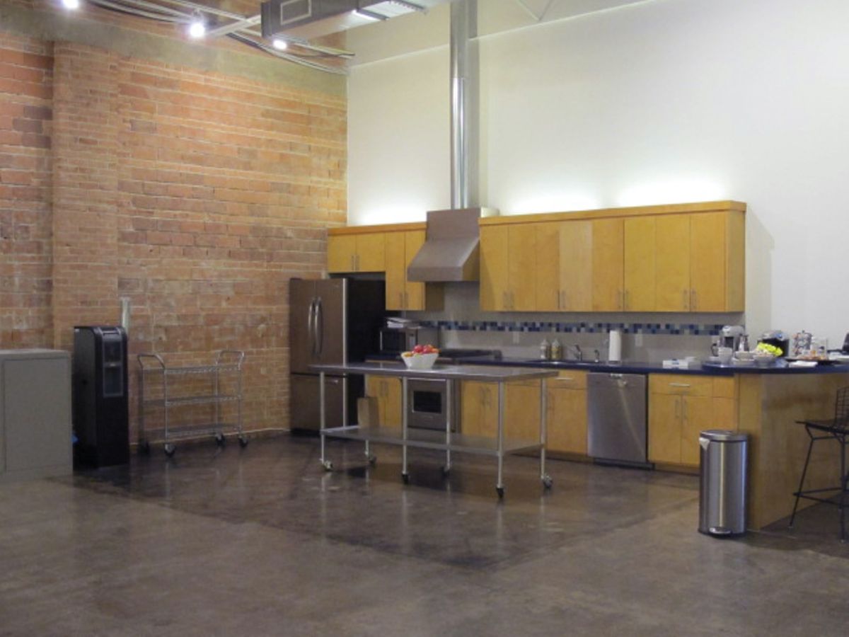 Air Studio Photo Video Shoot Location Dallas 03.JPG