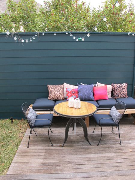 1jsidepatio2.jpg