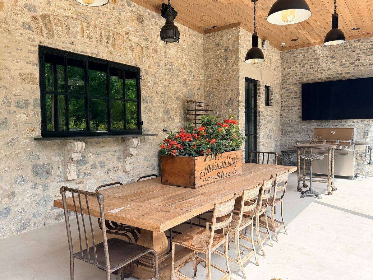 Suzy-Patio-00016.jpeg
