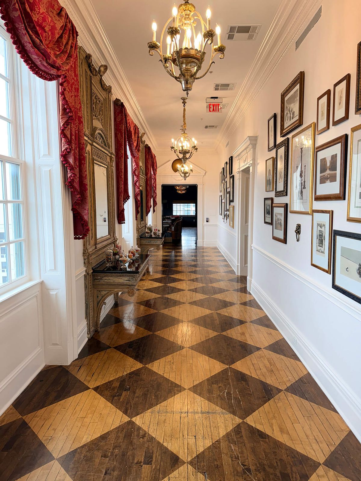 Stoneleigh-Hallway-00005.jpeg