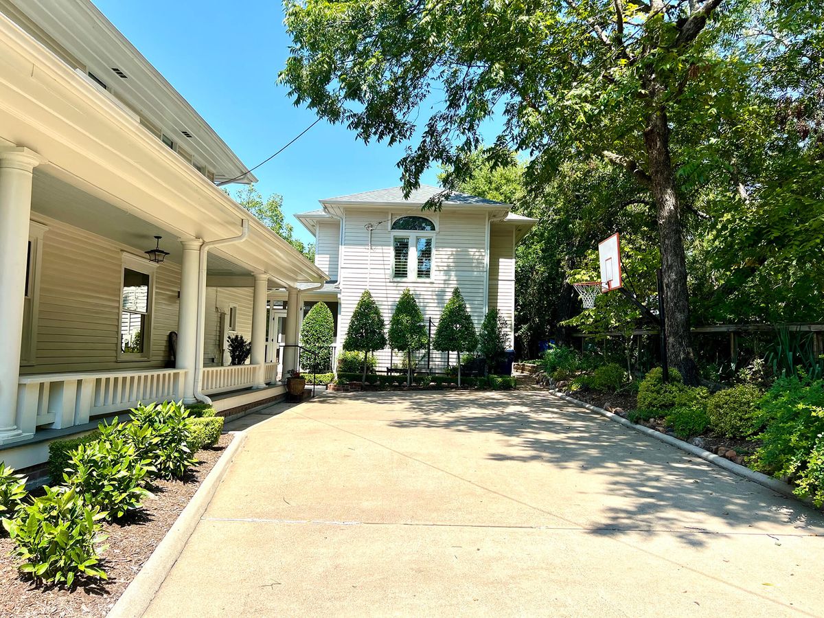 Pence House-00001.jpg