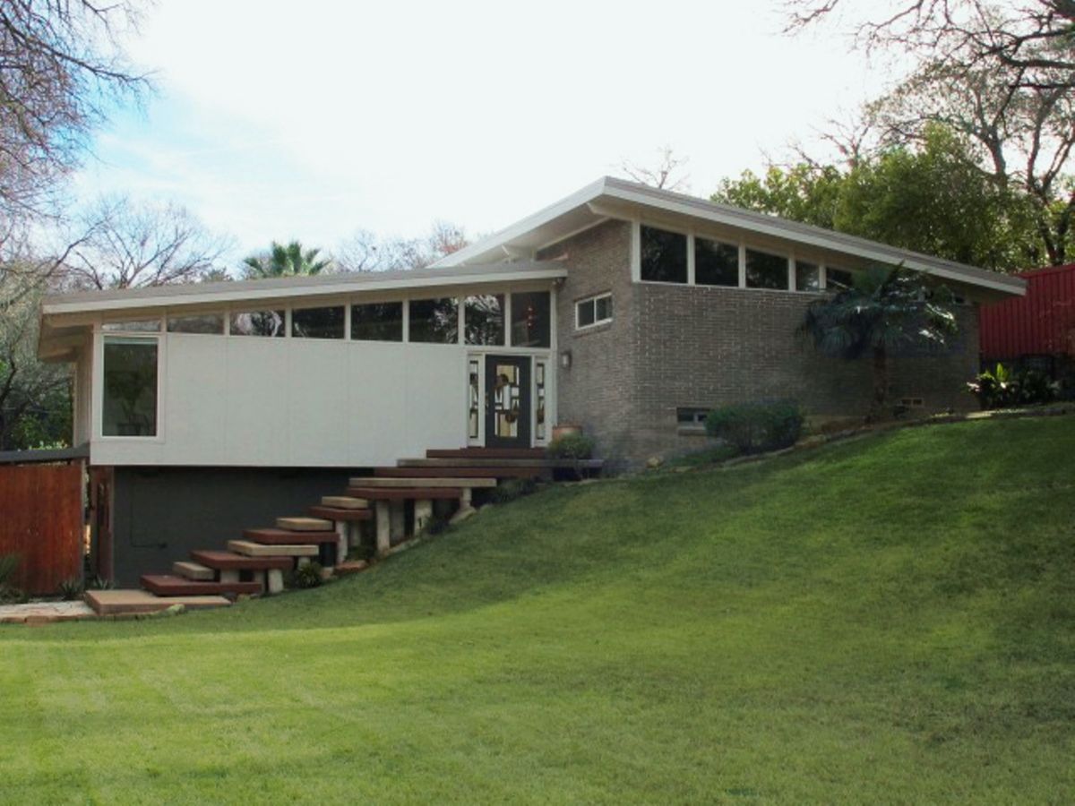 Lara Mid Century Modern Home Photo Video Location Shoot Dallas 21.jpg