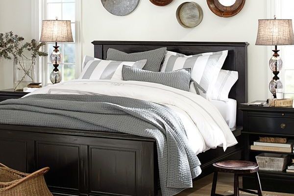 1pb_grey_stripe_bed