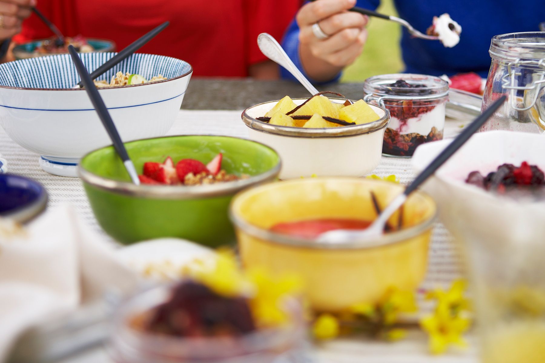 1fht_breakfast_color_bowls_web
