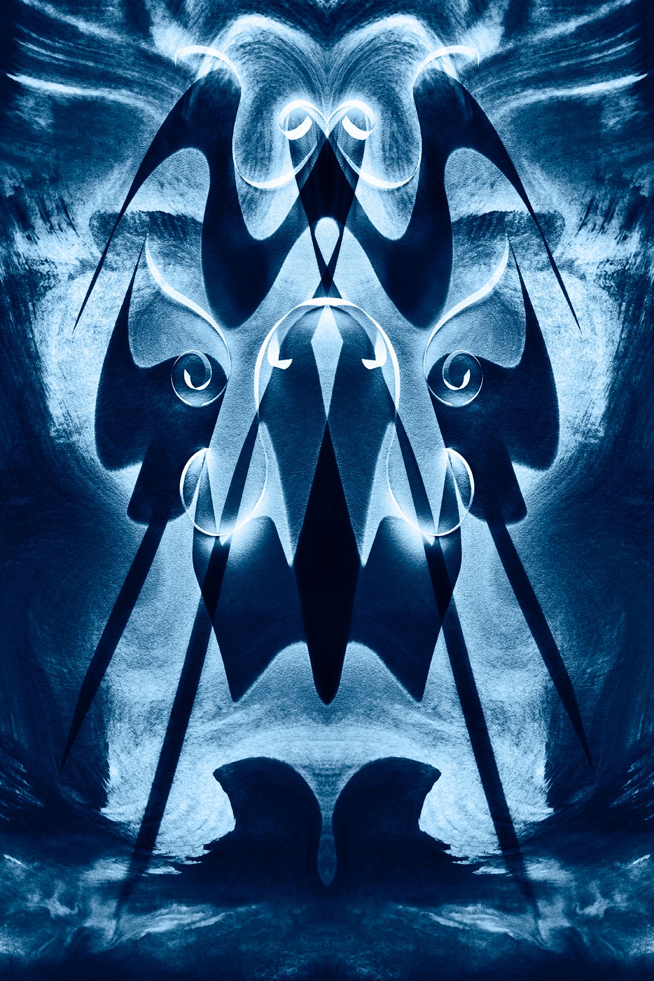 ALIEN NOIR WEB 8.JPG