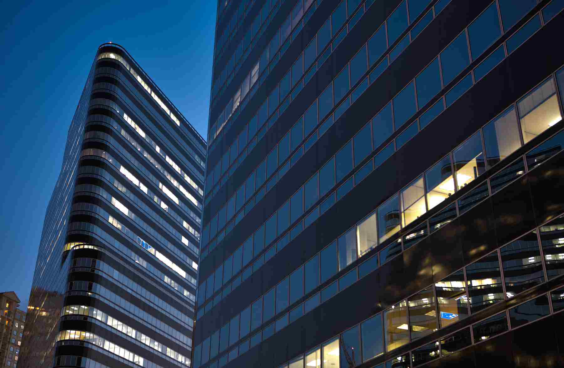 Post Oak Plaza in Houston. Great architectural design at sunset. Houston-Architecture-Photography_Corporate_Advertising-Photographer