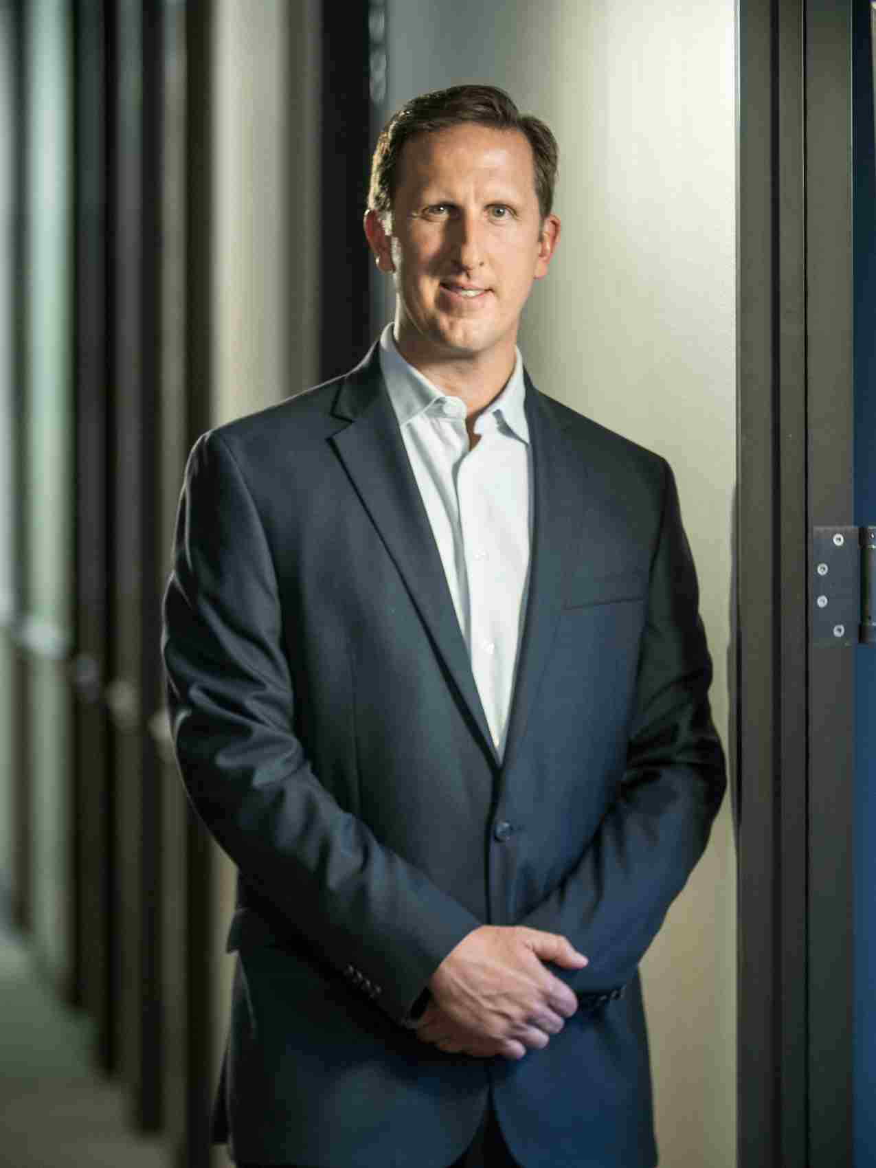 On-location formal lifestyle portrait capturing elegance and grace, highlighting the subject’s refined presence and style. Elegant Formal Lifestyle Portrait - On-Location Photography