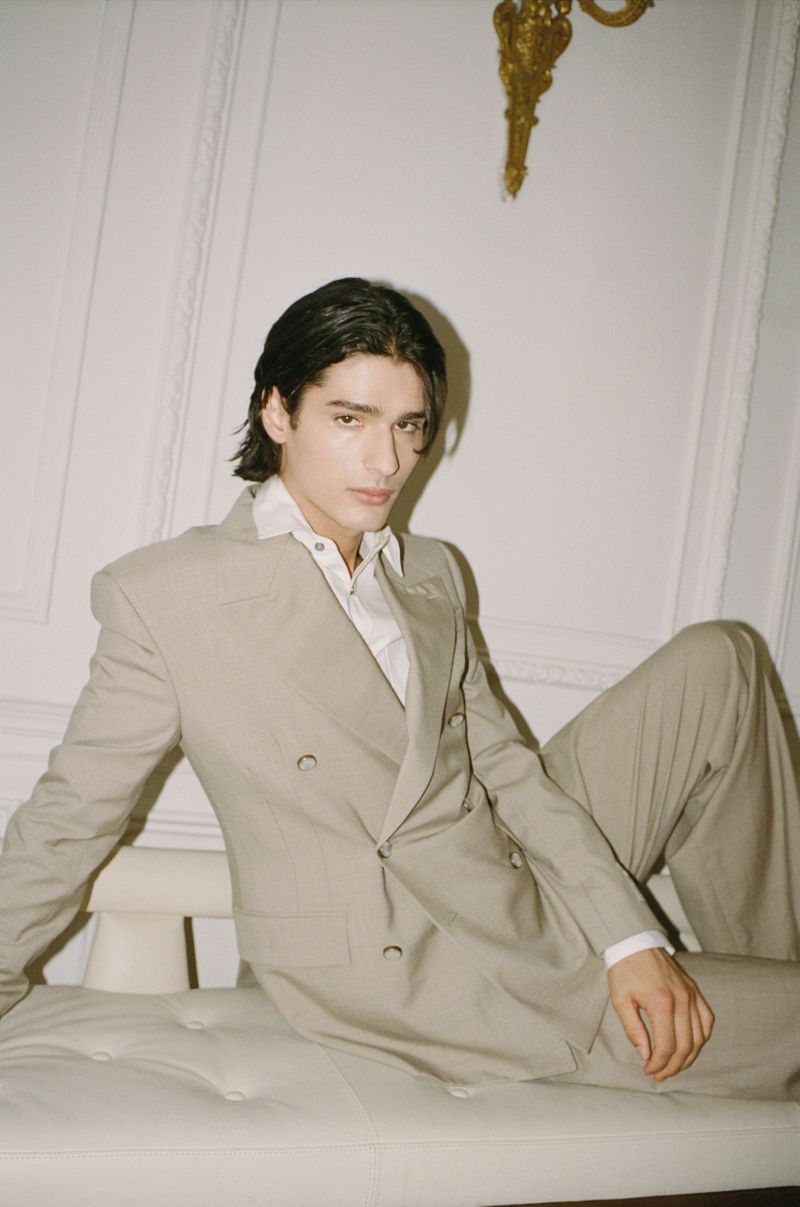 199_FLAUNT_MAGAZINE_FLEETING_TWILIGHT_LV_FASHION6.jpg