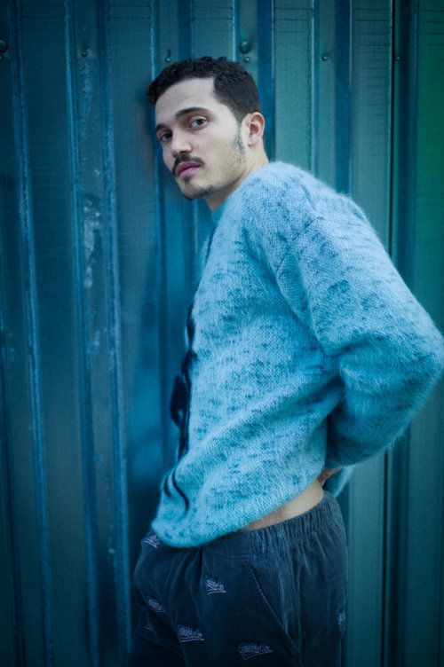 Flaunt, Karl Glusman, ioulex