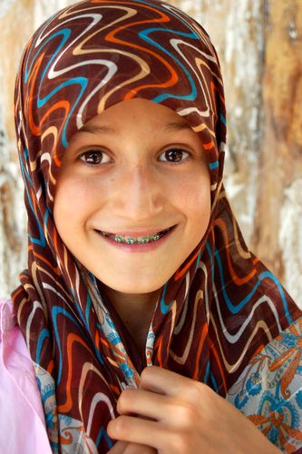 turkey_elmali_girl_portrait-headscarf.jpg