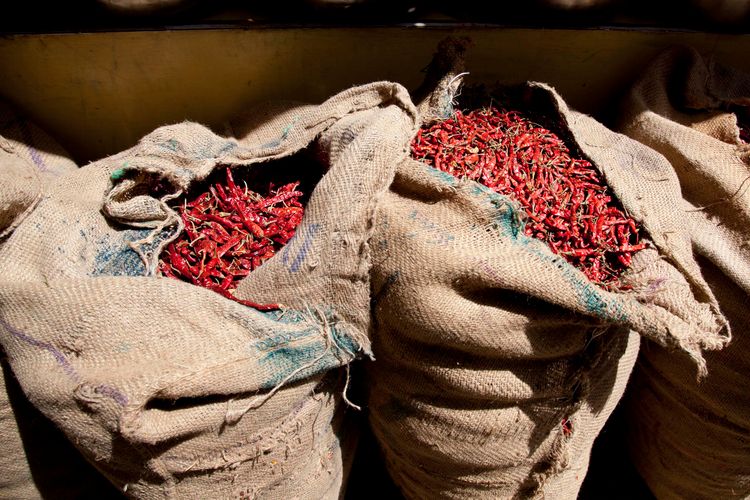 india_rajasthan_market_chillies.jpg