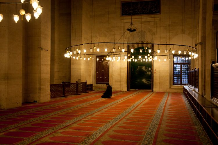 turkey_istanbul_suleymaniye_mosque_interior.jpg
