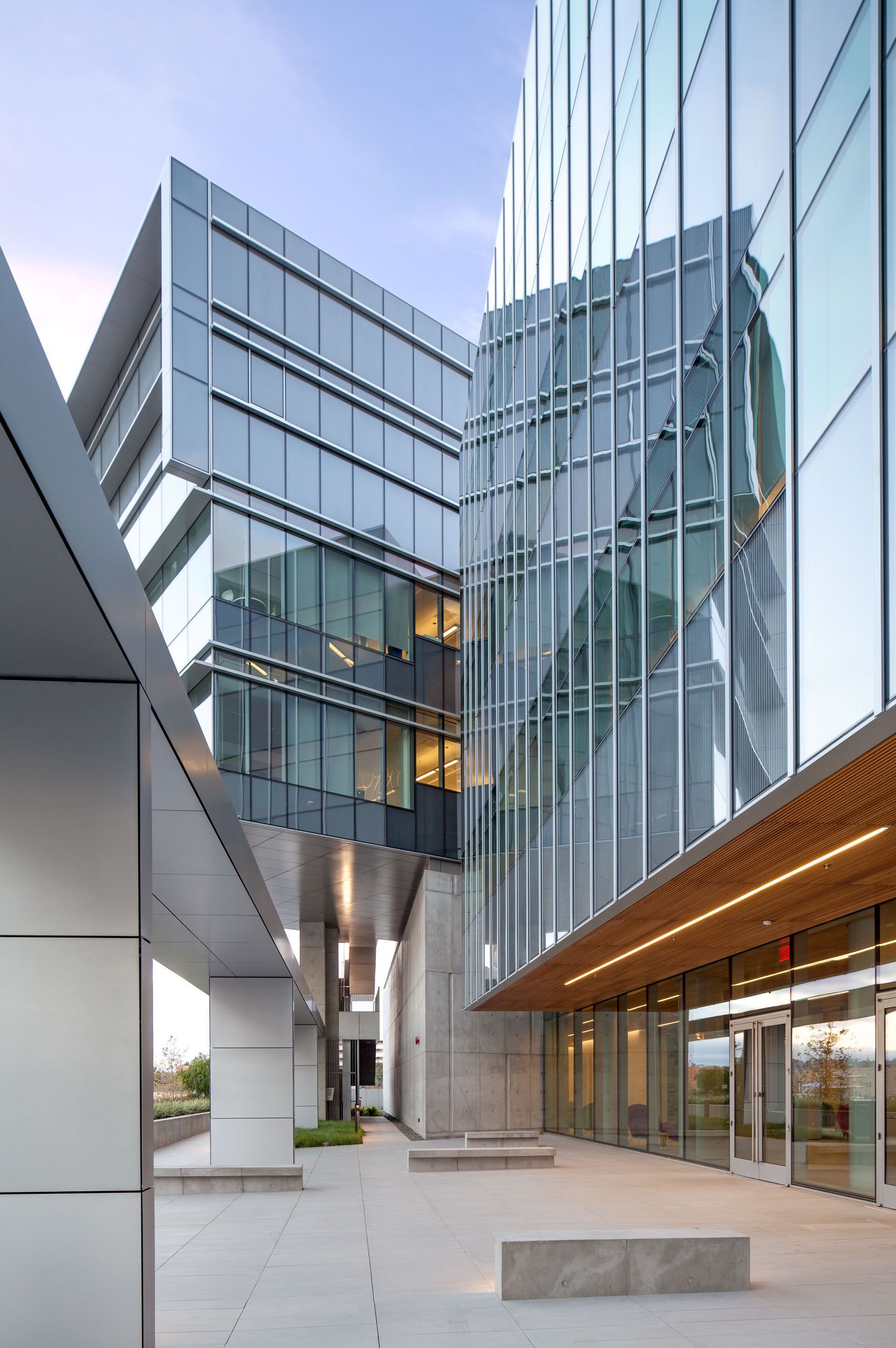 Healthcare - Los Angeles Architectural Photographer Paul Turang