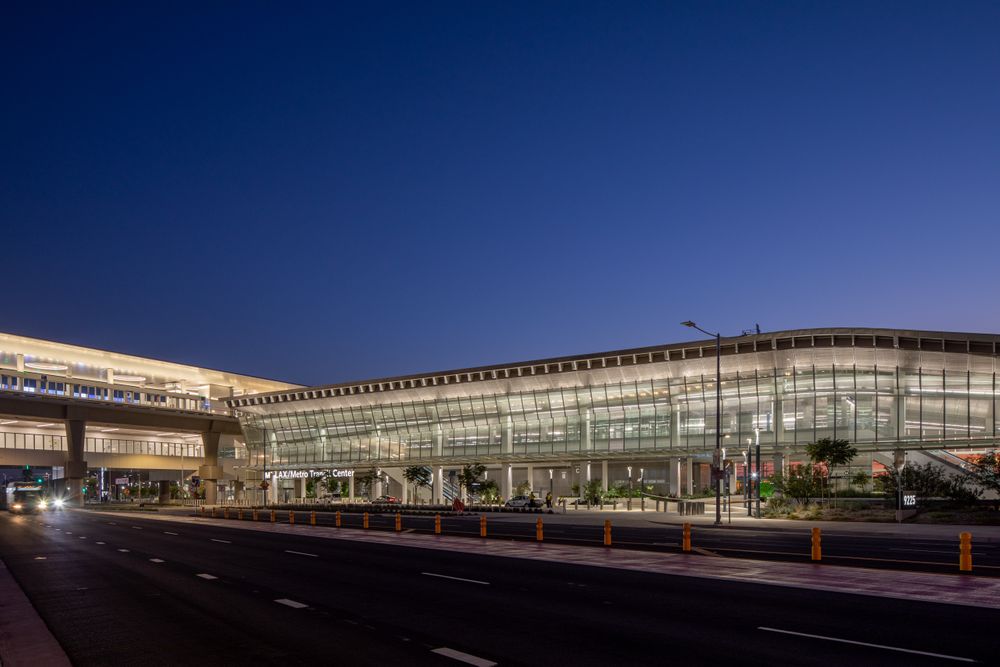 LAX | Metro Transit Connector