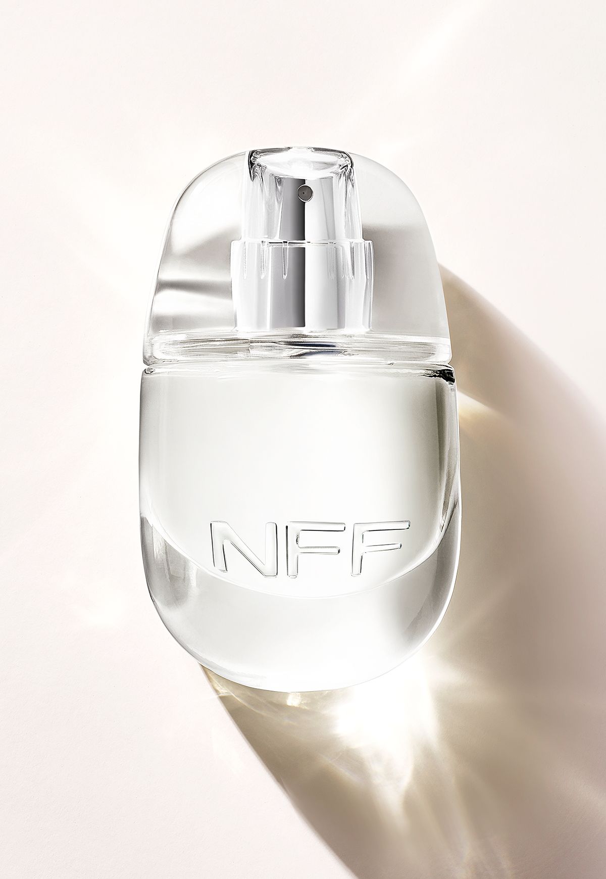 NMM_ECOMM_FRAGRANCE_SHOT_06A.jpg