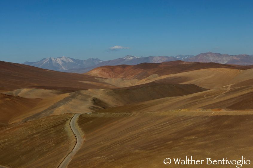 Nikon D2Xlens Nikon AF-S 24-70/2.8 IF-EDRegione di Chanaral - Chile Pista sull'altopiano