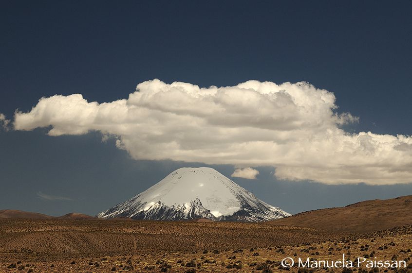 Nikon D300lens Nokn AF-S VR 70-200/2.8 IF-EDParque Nacional Lauca - Chile Vulcano Parinacota
