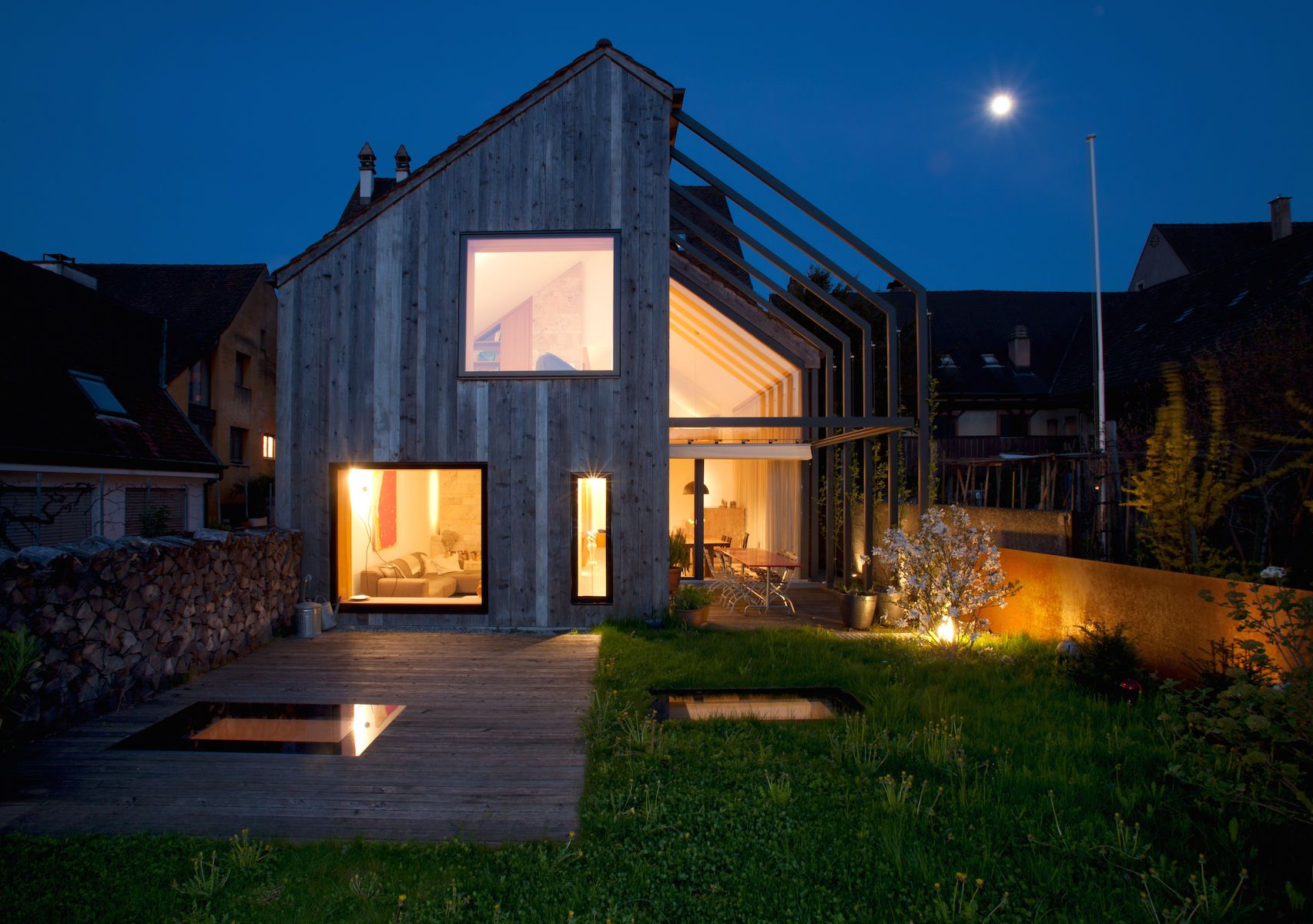 Beat Huesler/Chad Oppenheim Kirchplatz Residence & Offices Basel