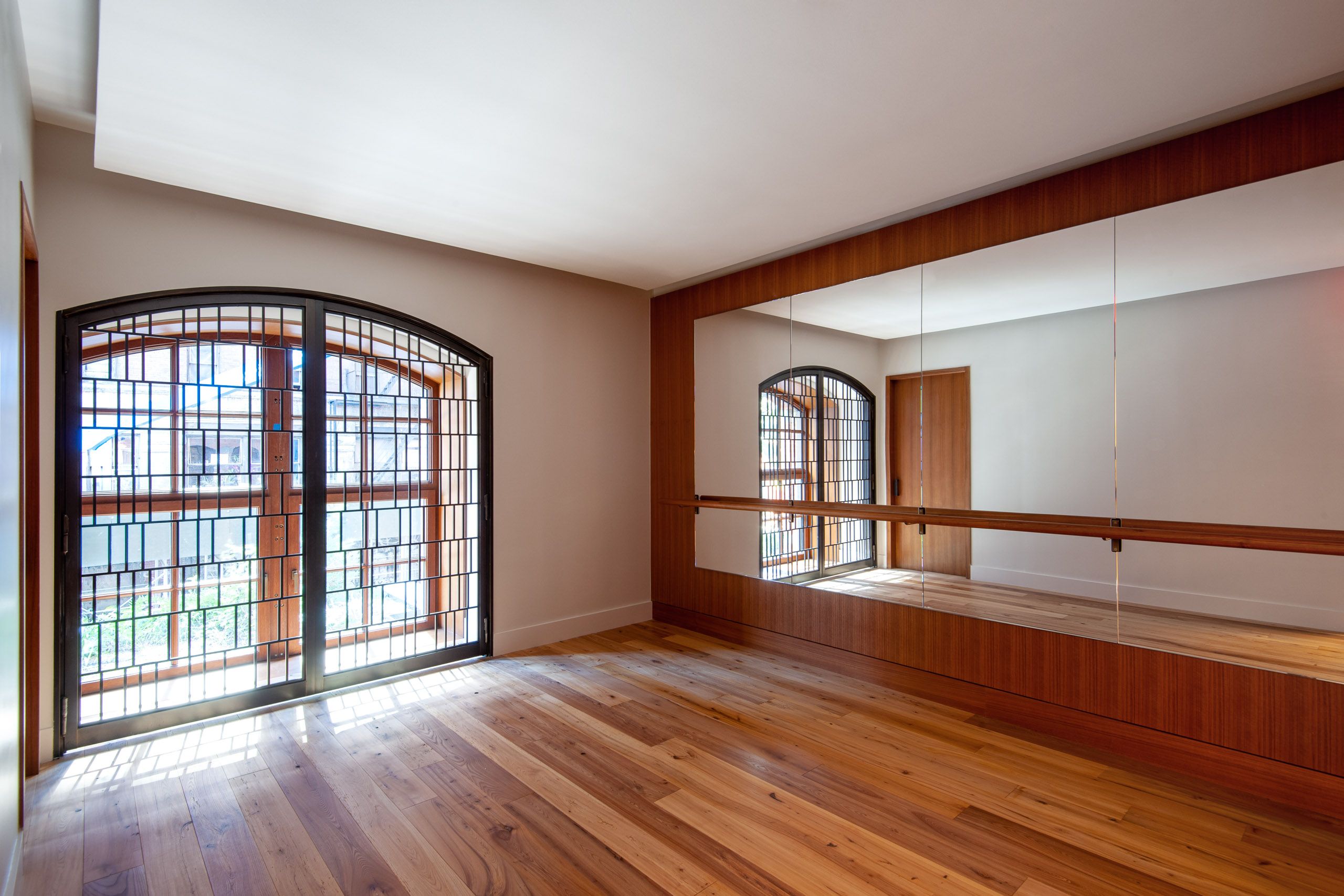 PMG_100V_09272022 _KF335-2.jpg