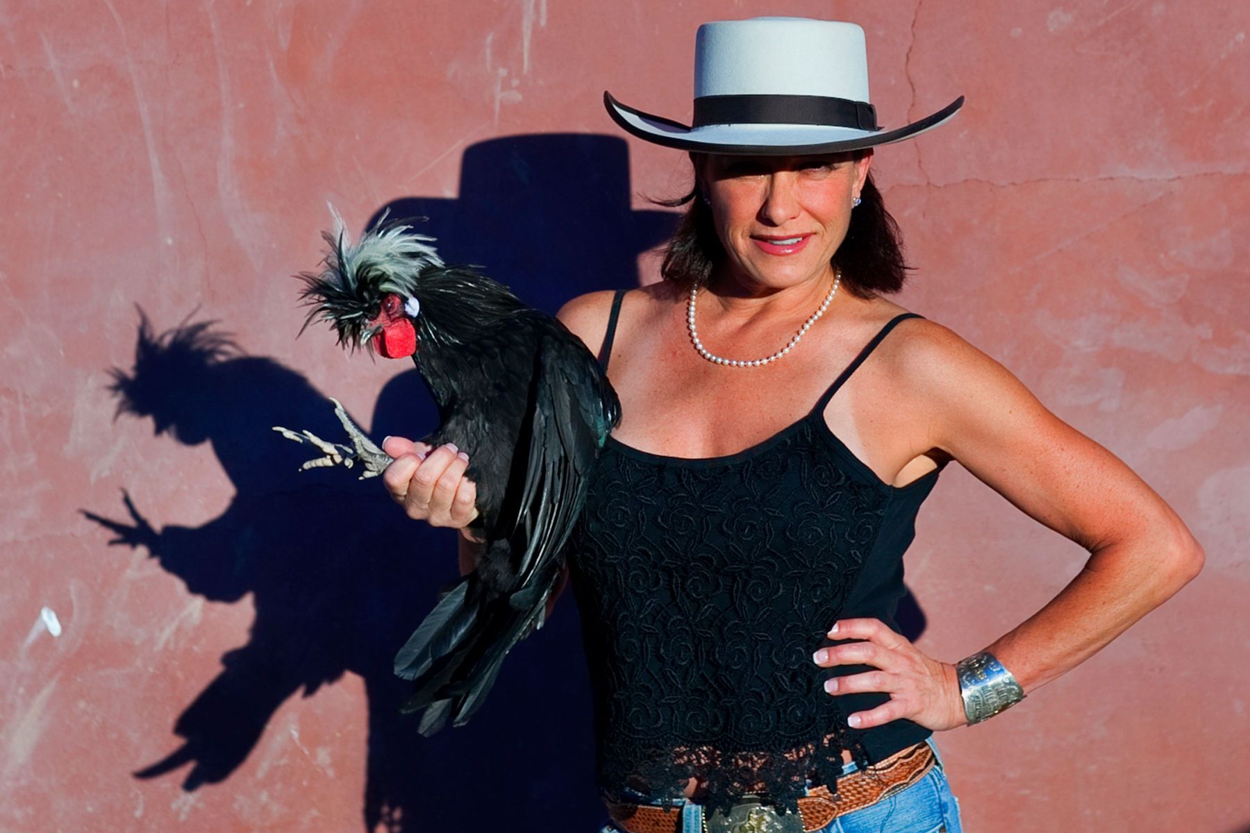 Kelly Blue with the Rooster 1r4e9o0193