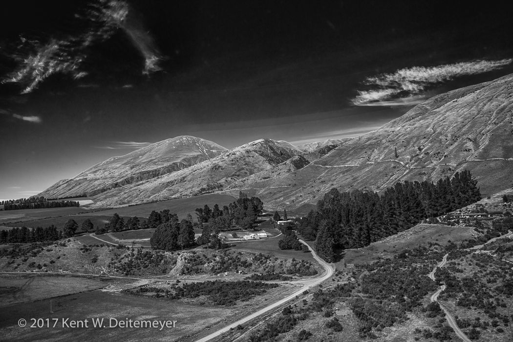 Helicopter view of the Glenariffe Homestead on the terrace above the river flats. Glenariffe_10_April_2017-7.jpg