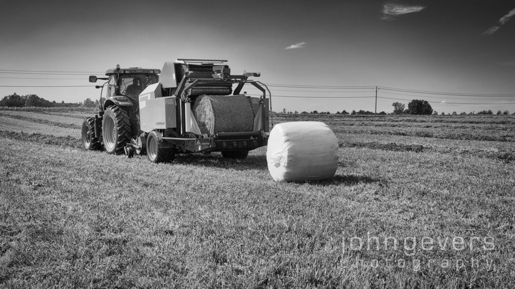 WoodFarmBaling-48-Edit.jpg