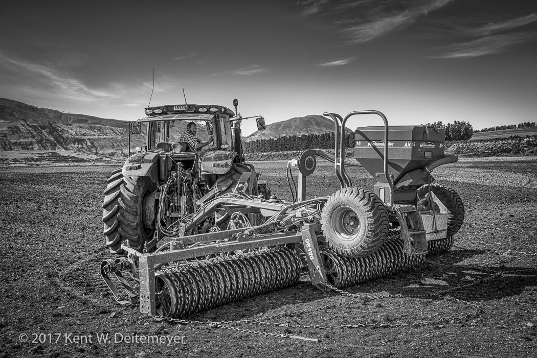Drilling grass seed. Glenariffe_10_April_2017-10.jpg