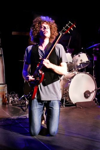 9_0_97_1wolfmother.jpg