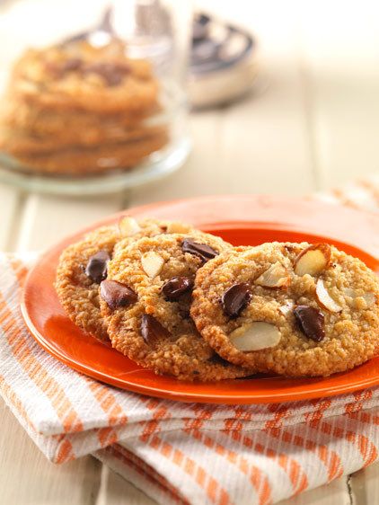 1Almond_Choc_Chip_0108