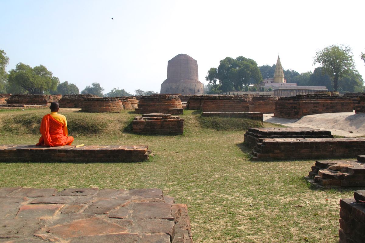 INDIA 16 WOMEN 2-4,5 36927.jpg