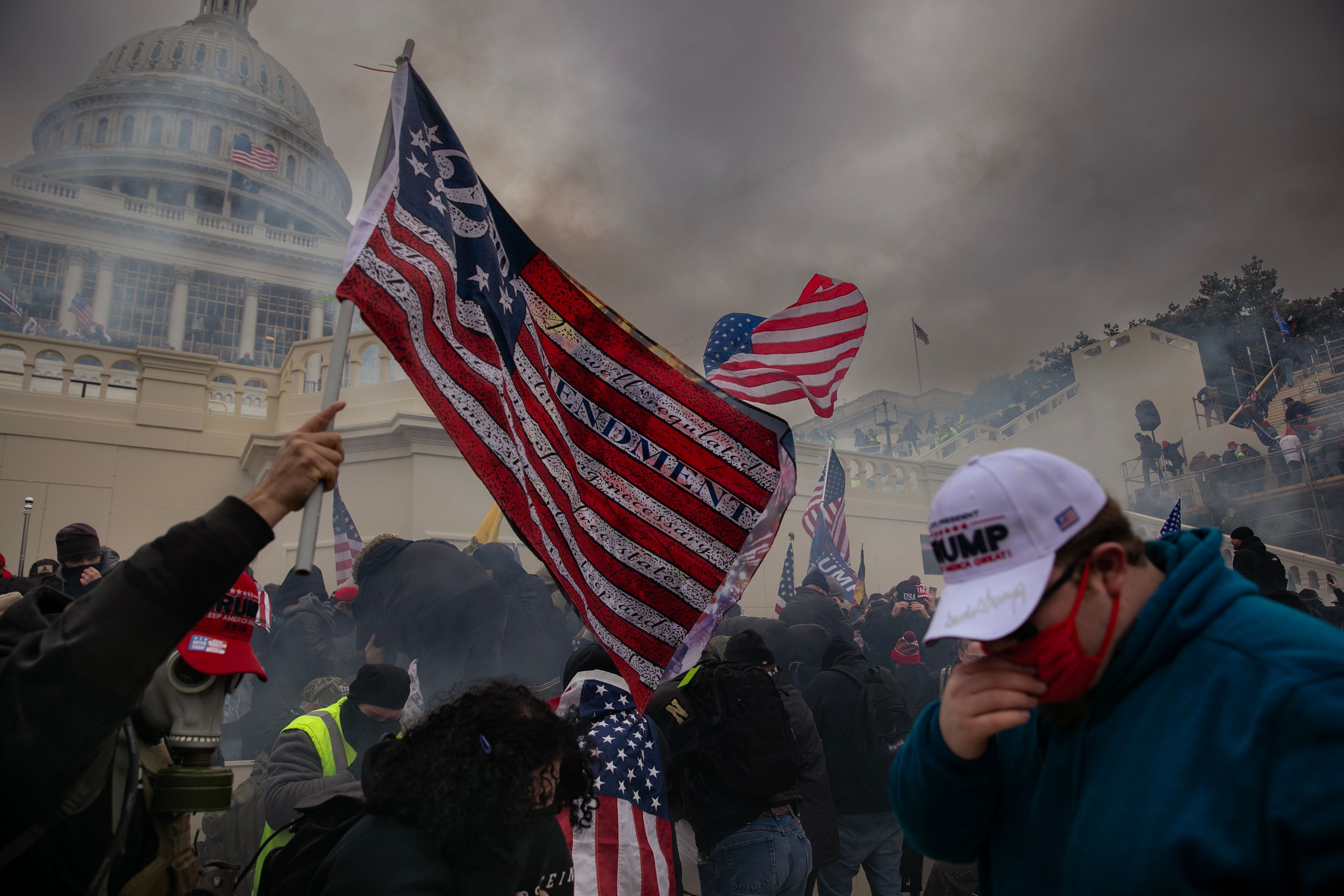 Trump supporters storm the US Capitol 