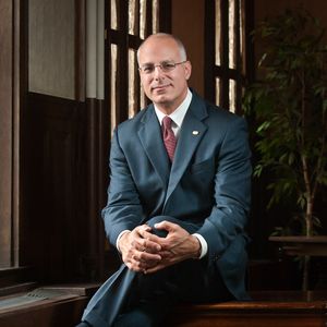 Portrait executive CEO photography in Denver Colorado was done for Greg Anton. Colorado CEO Portrait Photography