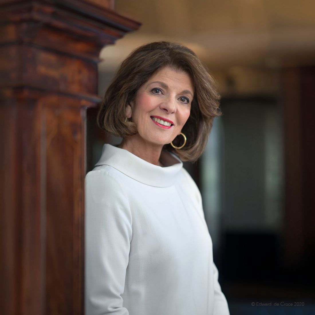 Dr. Marilyn Coors Home  Portrait