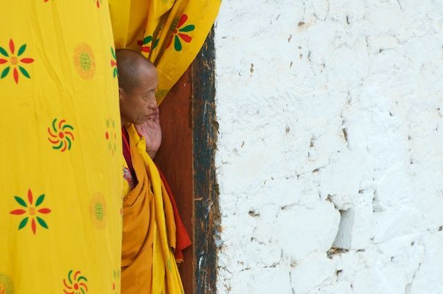 Peeping monk