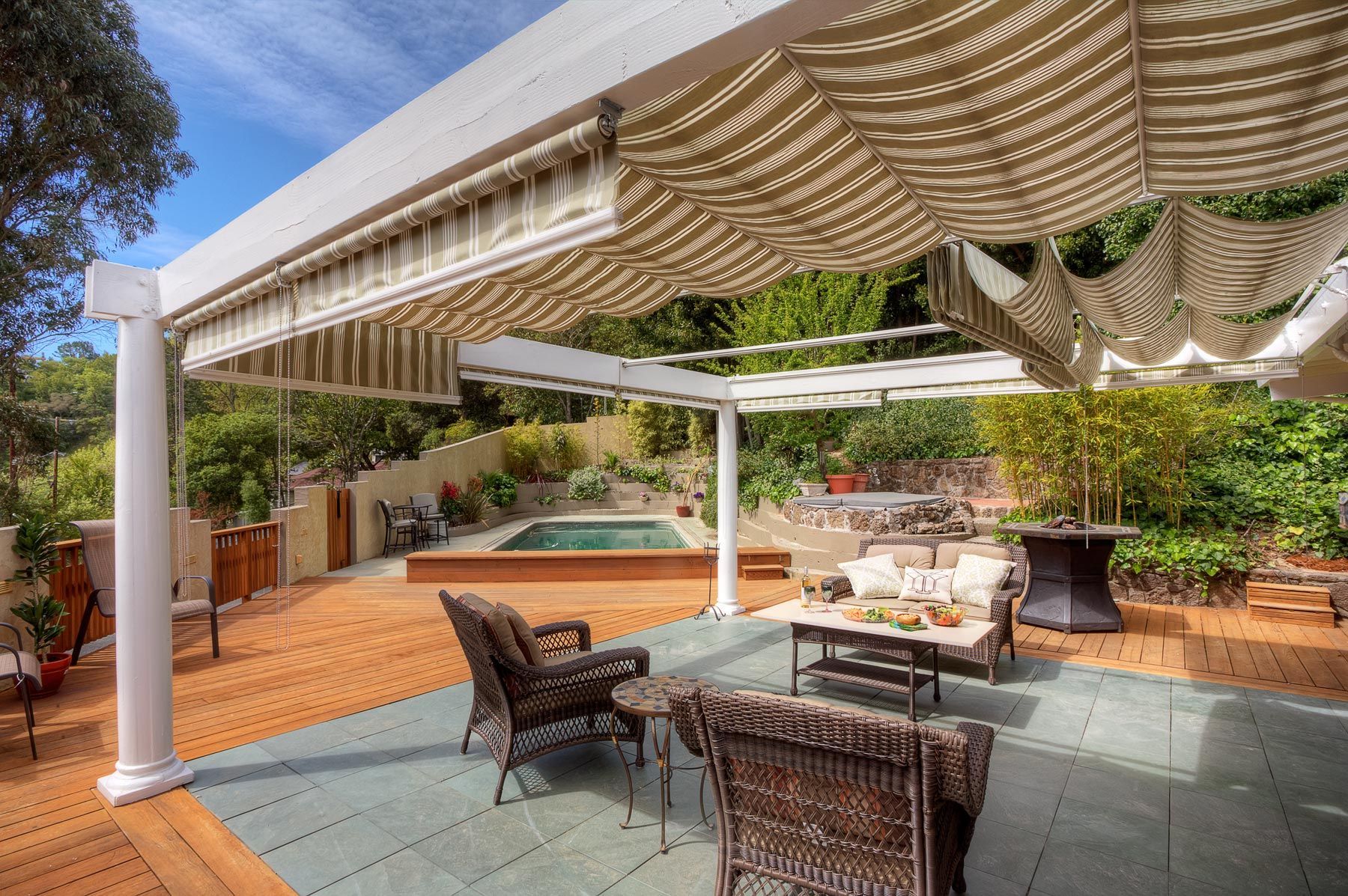 1r45oakknollbackyardpoollb2