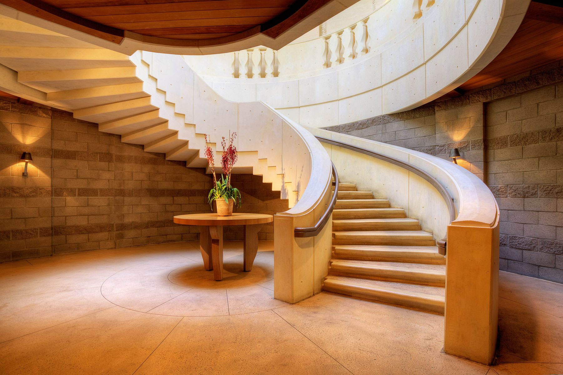 1opusstaircase1800lb2