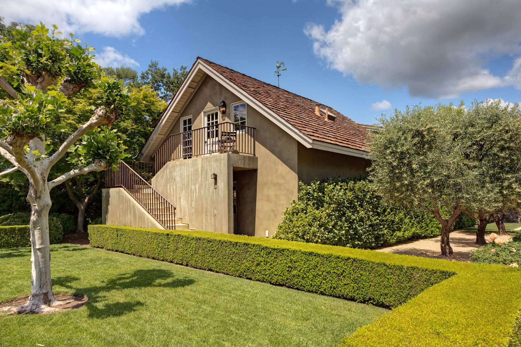 1r1245hudsonguesthouselb