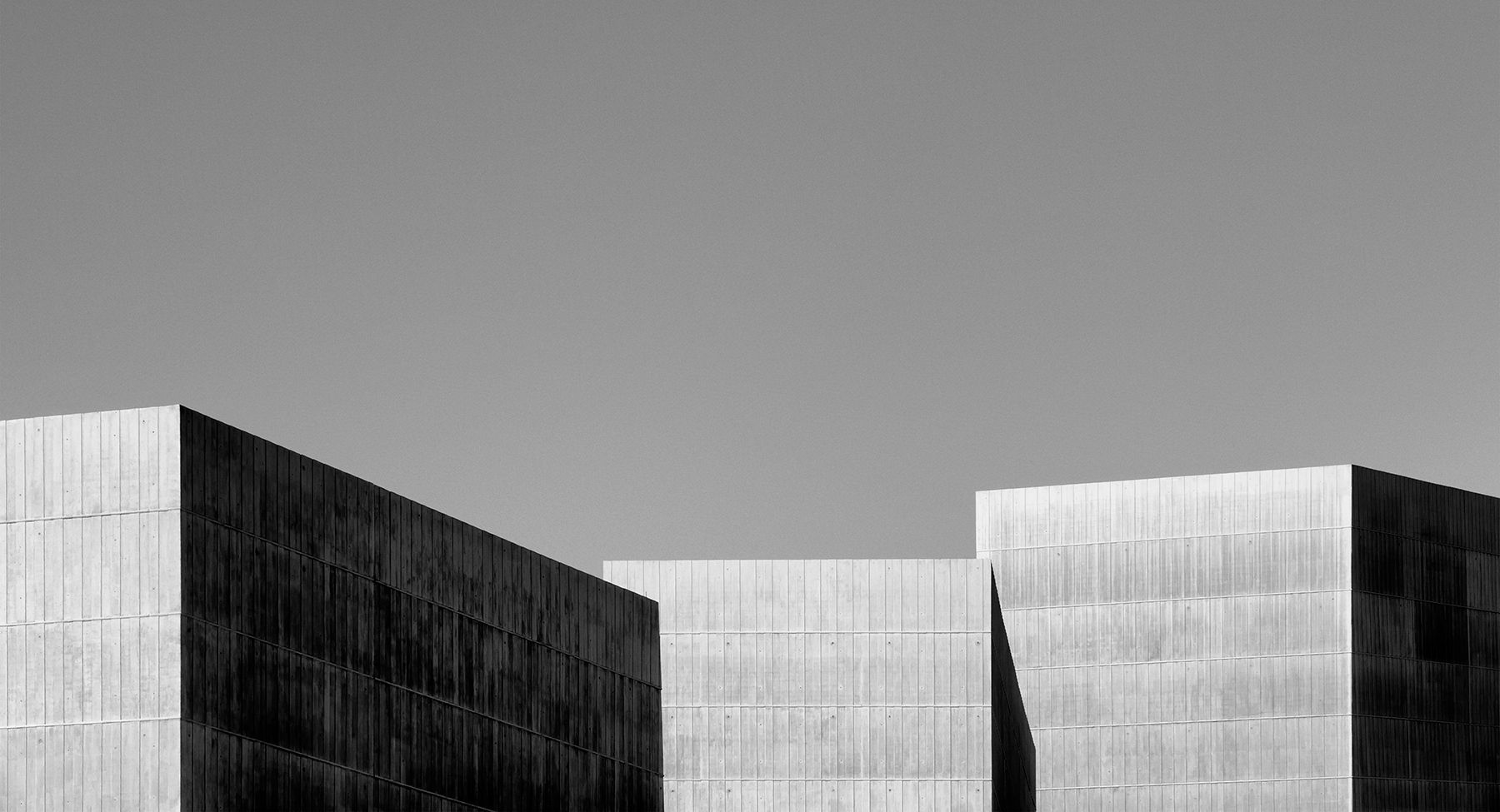 1azconcretebuilding_8806bw1_18x975