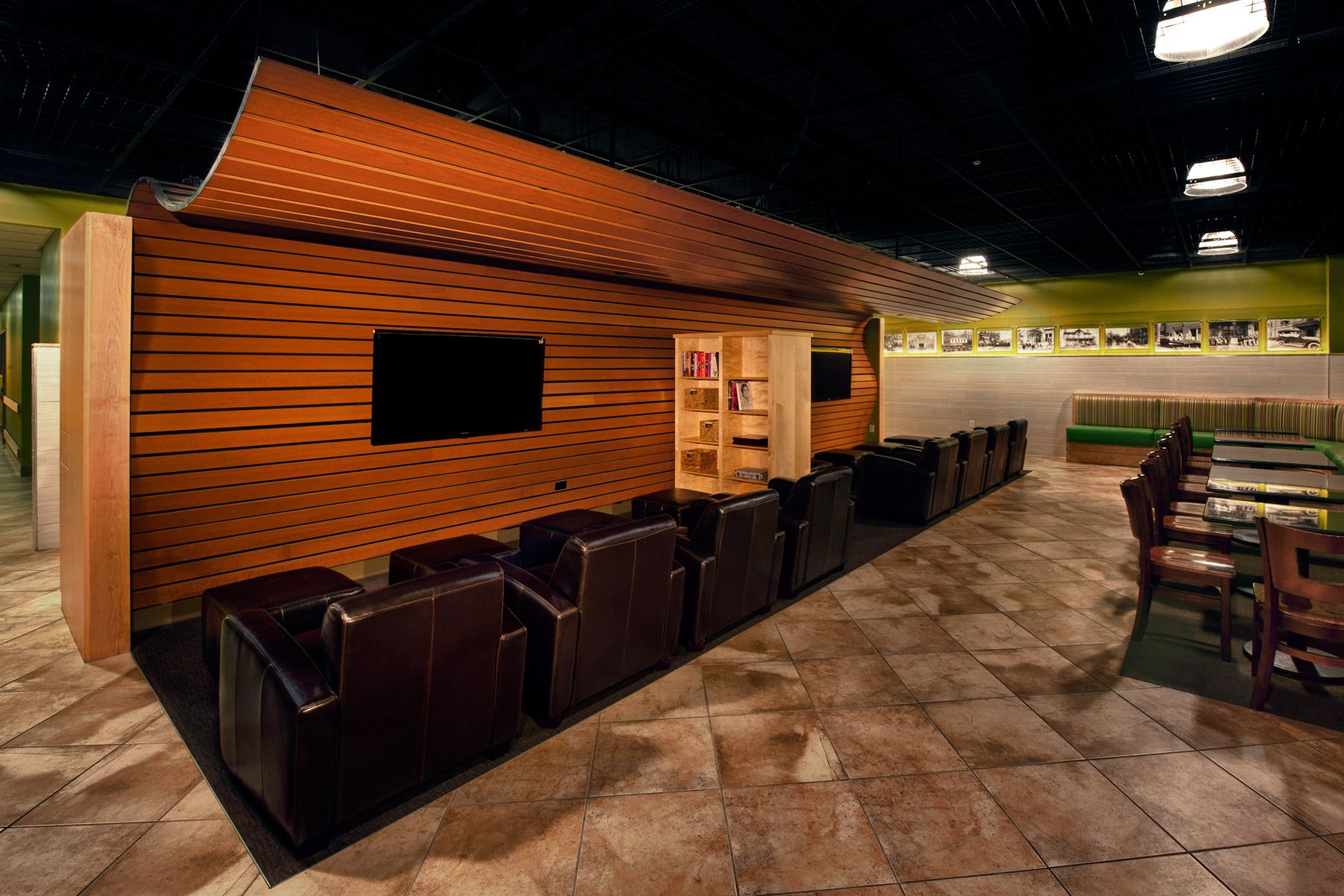 1core_amt_lounge_8682