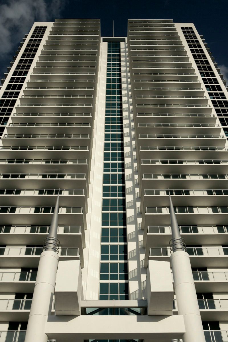 1miamibldg2.jpg